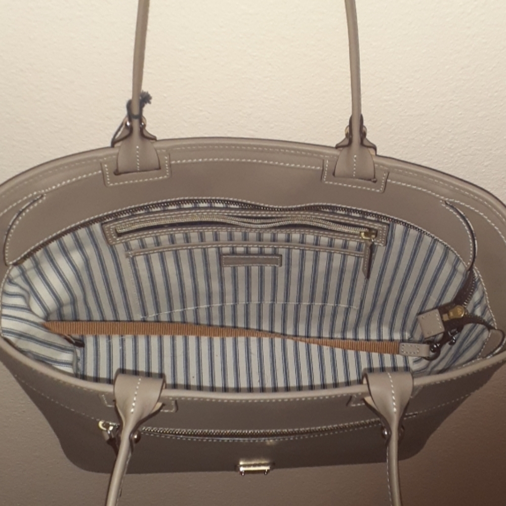 Dooney & Bourke large zip tote